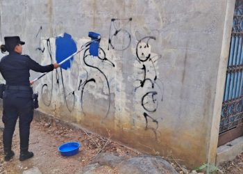 Eliminan grafitis de pandillas en diferentes zonas de El Salvador