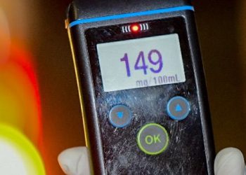Detienen a conductor irresponsable que manejaba con 149 grados de alcohol