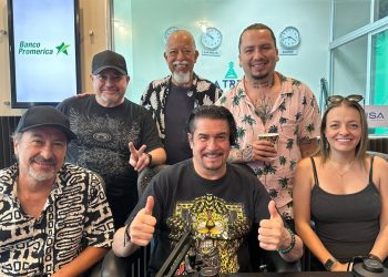 «Hay mejores cosas en El Salvador»: Álvaro Aguilar, vocalista de Alux Nahual