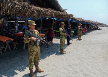 Fuerza Armada brinda seguridad en playas y balnearios de El Salvador