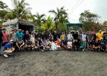 Diversas instituciones desarrollaron jornada de limpieza en playa El Amatal