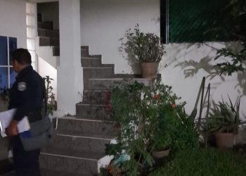 Fiscalía acusa a dos sujetos por estafa y venta ilegal de vehículos