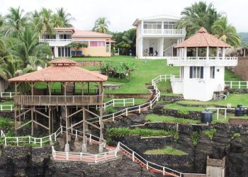 David Munguía Payés acumuló residencias, rancho de playa y cuentas bancarias