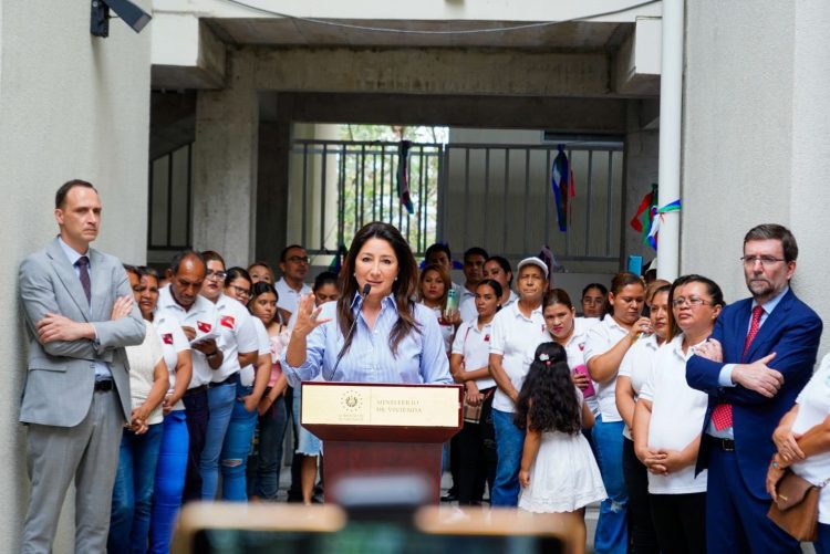 Los primeros 40 apartamentos para cooperativistas de vivienda por ayuda mutua de ACOV-UVD son construidos con fondos del Gobierno de El Salvador y la cooperación italiana.