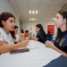 Facilitan opciones de reinserción laboral para personas migrantes