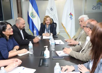 Guatemala busca replicar el modelo del Instituto Nacional de Salud