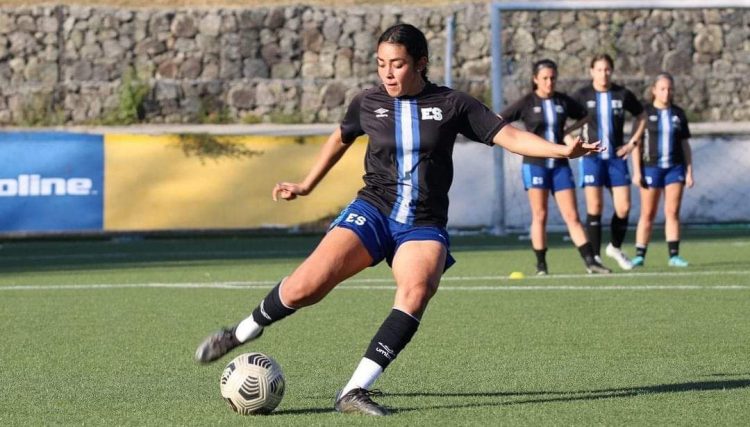 Foto: Cortesía. Nicolle Amaya será la segunda legionaria en Ecuador, tras ser presentada como refuerzo del Club Ñañas, dónde también jugará Jackeline Velásquez.