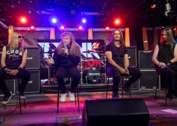 Megadeth sorprende con un íntimo show acústico en Argentina