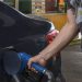 El petróleo cae mientras se dilata respuesta de Israel a Irán