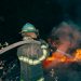 Bomberos sofocó dos incendios en terrenos de maleza seca durante la madrugada