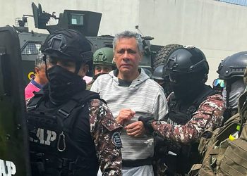 México mantiene gestiones para asilar a exvicepresidente de Ecuador, afirma canciller mexicana