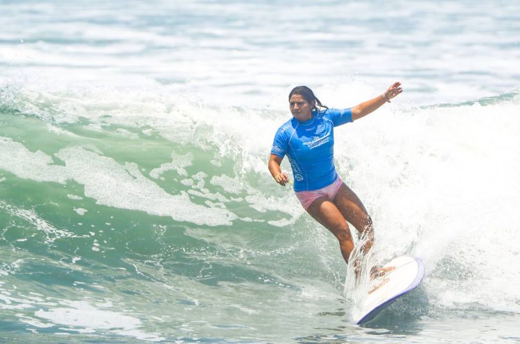 Sindy Portillo, originaria de Playa Las Flores,  San Miguel, es un ejemplo de como bien orientados, los jóvenes pueden hacer carrera en este deporte. Foto/Archivo DES