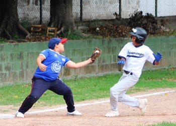 Bates de Agabeisi y Soyapango sonaron con fuerza