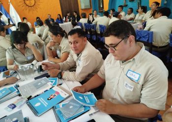 Capacitan a consejeros en lactancia materna en Suchitoto, Cuscatlán