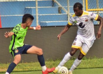 Santa Tecla dejó más puntos ante el 11 Deportivo y sigue su calvario