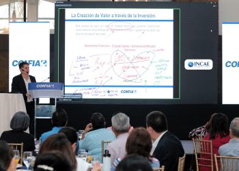 CONFIA brindó seminarios de inversiones para sus afiliados