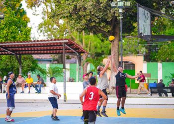Reconstruyen el parque Santa Lucía, en Santa Ana
