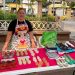 Mujeres migrantes retornadas exponen sus productos en feria en La Unión