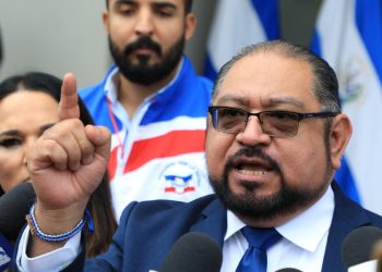 ARENA expulsará a su excandidato presidencial por hablar contra el partido