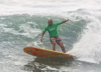 Comenzó la acción en El Sunzal con la fuerza de sus olas