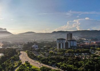 Vientos Nortes y sensación de calor continuarán durante este viernes en El Salvador