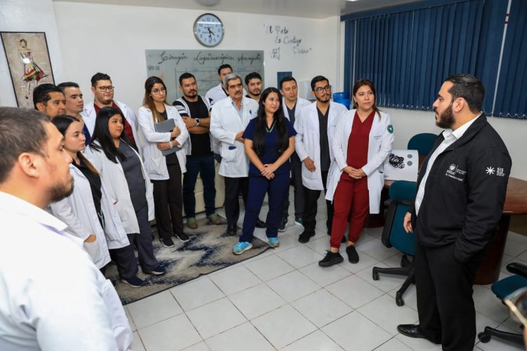Los participantes son médicos residentes de las especialidades de Cirugía y Ginecología. Foto: Minsal.