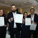Alcaldes y diputados del Parlacen reciben sus credenciales