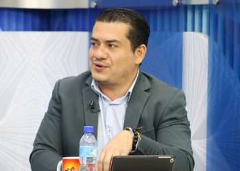«Es necesario hacer reformas constitucionales»: abogado Juan Gilberto Contreras