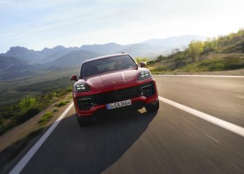 Porsche completa la gama Cayenne con el nuevo GTS con motor V8