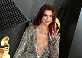 Estrella del pop Dua Lipa denuncia en Instagram el «genocidio» en Gaza