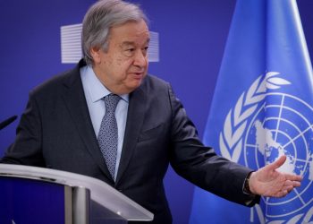 Llamado. El secretario general de la ONU también abogó por retomar los planes de ayuda humanitaria. Foto AFP.
