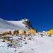 Justicia de Nepal ordena limitar permisos de escalada al Everest