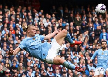Manchester City sigue al acecho del Arsenal gracias a Haaland
