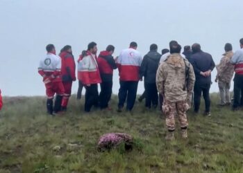 «Ninguna señal» de vida en helicóptero accidentado del presidente de Irán