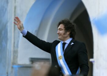 Milei viaja a EE.UU. en busca de inversiones para Argentina
