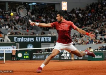 Djokovic, Zverev y Medvedev pasan a tercera ronda de Roland Garros