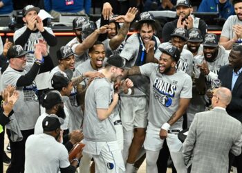 Mavericks aplastan a los Timberwolves y enfrentan a Celtics en Finales de la NBA