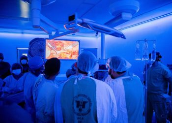 Hospitales San Rafael y Zacamil desarrollan cirugías ginecológicas