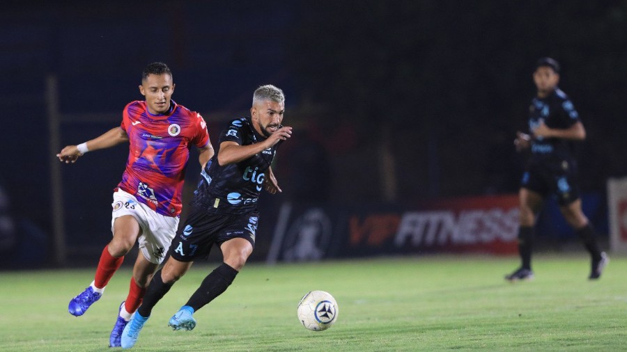 FAS y Alianza disputan la ida de semifinal del Clausura 2024