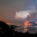 Combaten incendio forestal en turístico pueblo mexicano de Valle de Bravo