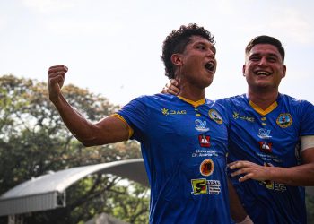 Limeño desplumó a los gallos del Platense y se encamina a semifinales