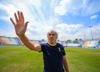 Indes busca una selección o equipo de primer nivel para el homenaje al Mágico González