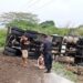 Un lesionado tras el vuelco de un camión en carretera a Usulután