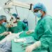 Hospitales Rosales y Zacamil benefician a personas con cirugías de cataratas