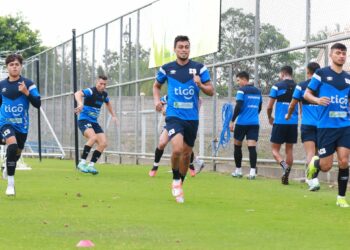 David Dóniga convocará 16 legionarios para el inicio de las eliminatorias