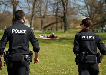 La Policia suiza investiga a un nino de ocho anos por preguntar si podia pagar con un billete de juguete
