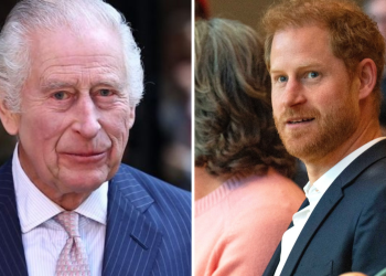 Carlos III y el príncipe Harry, tan cerca y tan lejos
