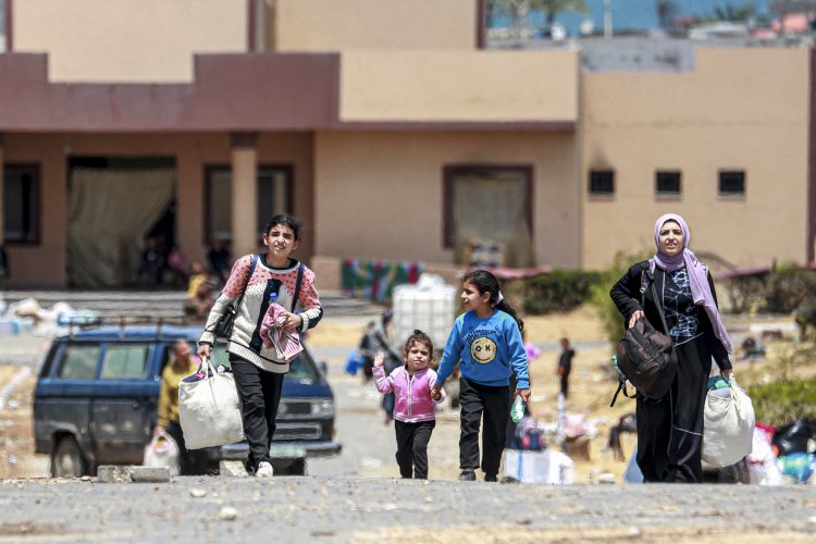 Inseguro. La agencia señaló que los niños han sido desplazados varias veces y no tienen otro lugar dónde refugiarse. Foto AFP.
