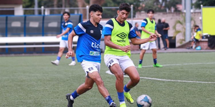 La Selección Sub-17 viajó a Costa Rica para participar en el torneo Uncaf
