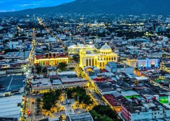 Ocho de cada 10 salvadoreños tienen una percepción «muy buena» y «buena» sobre el rumbo del país